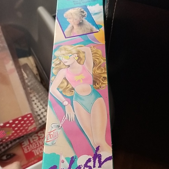 Beachy keen 80s barbie bnib - Picture 4 of 5